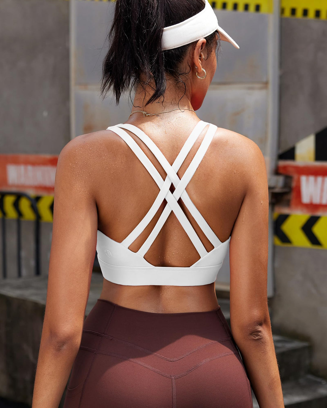 High Impact Sports Bras for Women - Scoop Neck Strappy Sports Bra High Support Moulded Cup Workout Bra