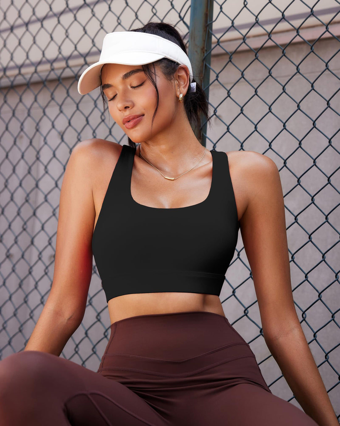 High Impact Sports Bras for Women - Scoop Neck Strappy Sports Bra High Support Moulded Cup Workout Bra