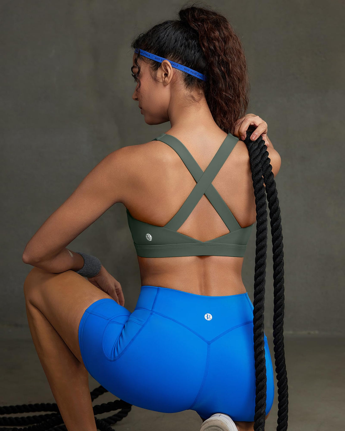 Strappy Criss-Cross Back Yoga & Gym Sports Bra with Removable Pads - Medium Support