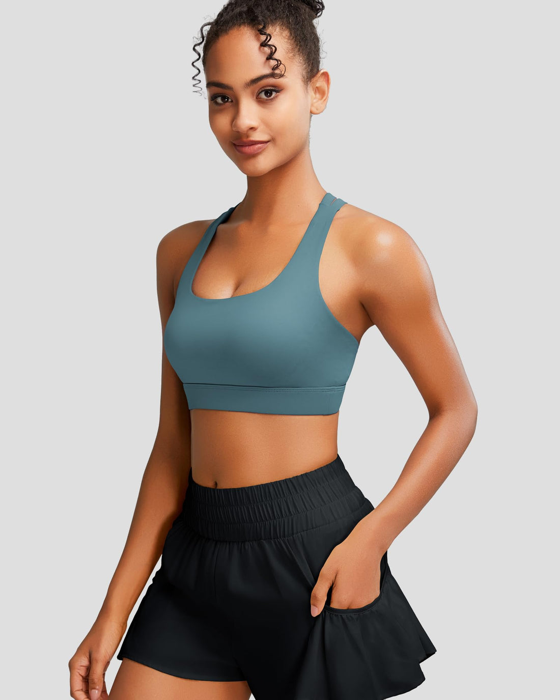 High Impact Sports Bras for Women - Scoop Neck Strappy Sports Bra High Support Moulded Cup Workout Bra